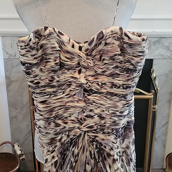 Carlos Miele Gown - Picture 4 of 12